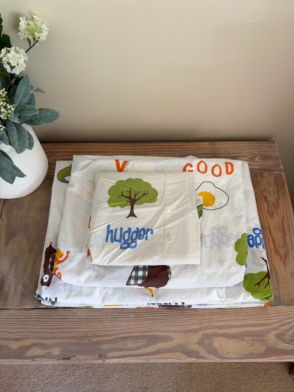 Garnet Hill Boy’s Fun Motif Twin Sheet Set 🌳🙊🐊🍳☮️